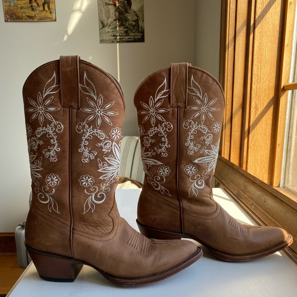 womens shyanne cowboy boots tan size 7.5 - Picture 3 of 8